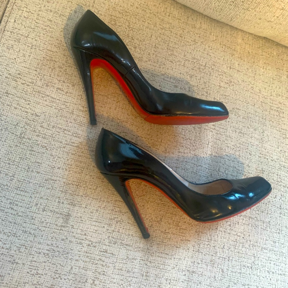 Classic Louboutin Heels Size 38.5.
